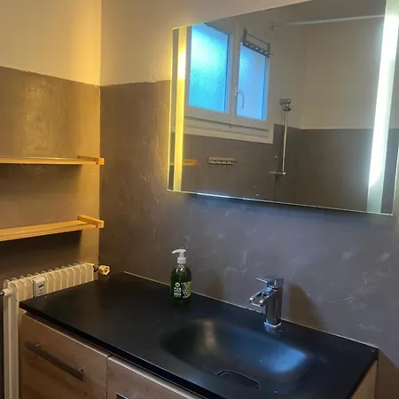 Bas De Vue Village