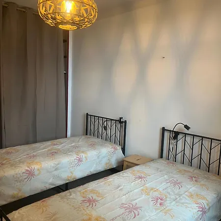 Bas De Vue Village شقة *