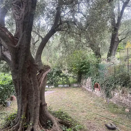 Bas De Vue Village Apartment